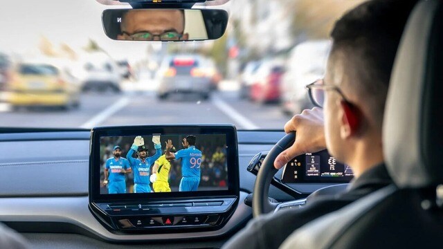 IND vs NZ Final Live in Car Screen