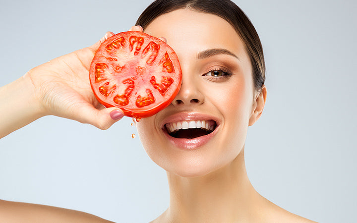 Benefits Of Eating Tomato With Salt For Skin